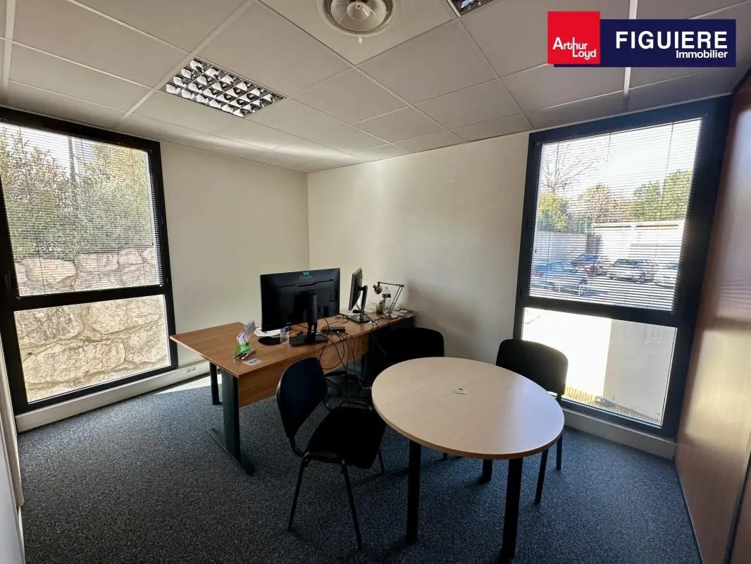 75 Rue Paul Sabatier, Aix-en-Provence à louer Photo intérieure- Image 1 de 4