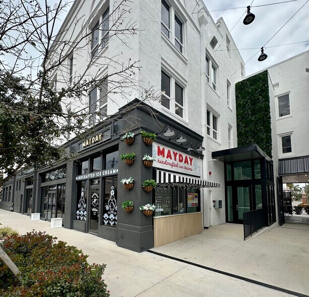 442 W Kennedy Blvd, Tampa, FL à louer - Photo du bâtiment - Image 2 de 12