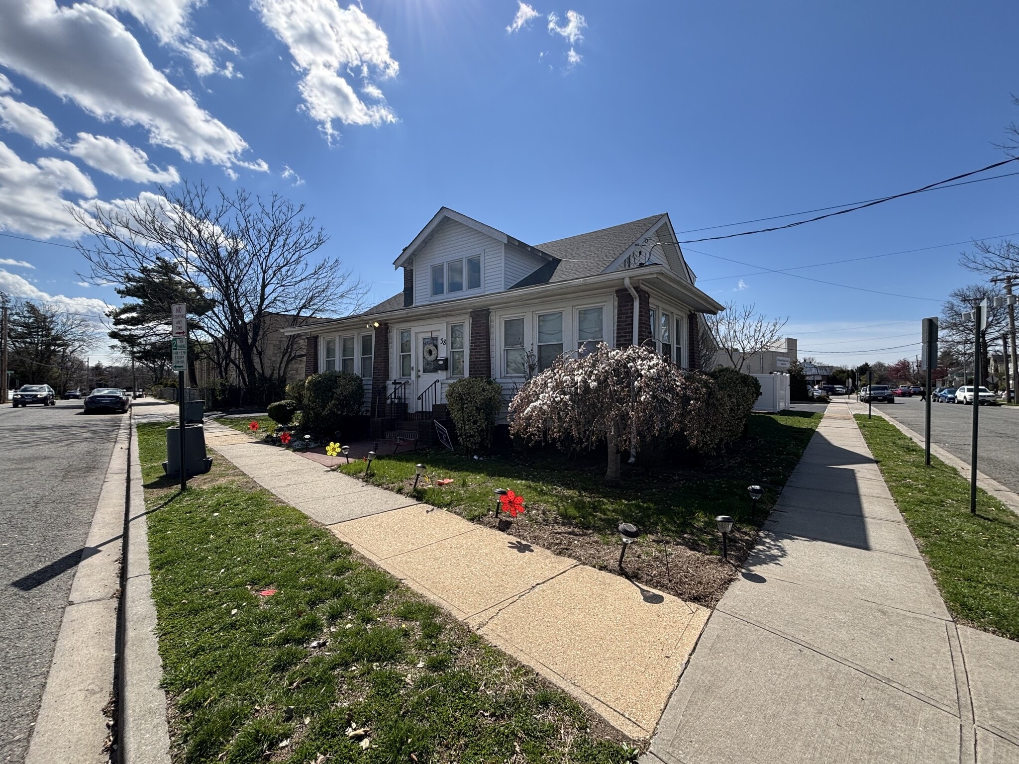 38 Vincent St, Rockville Centre, NY for sale Primary Photo- Image 1 of 6