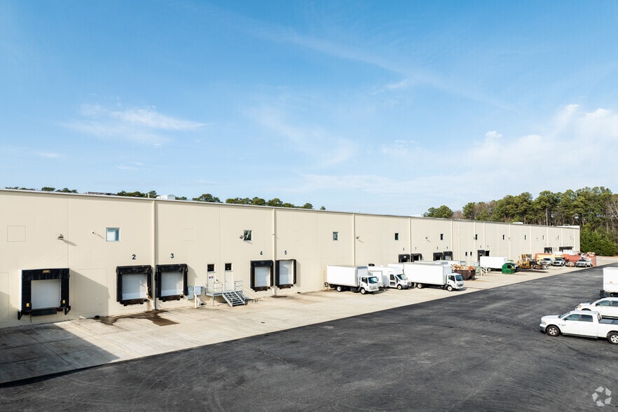 6950 Harbour View Blvd, Suffolk, VA for lease - Building Photo - Image 2 of 5