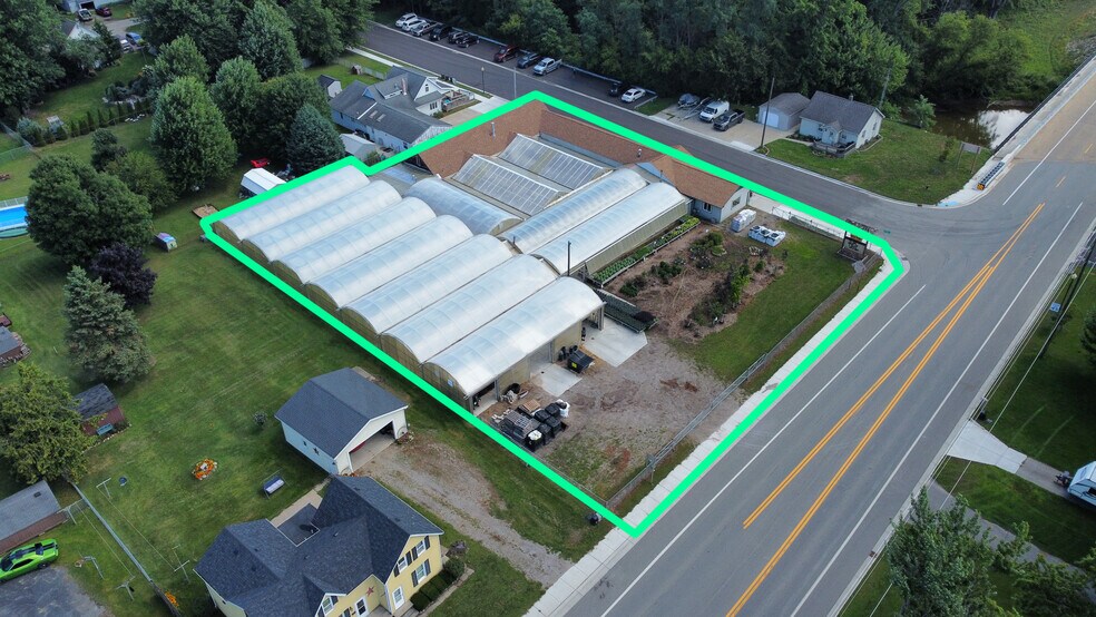 180 Davis St, Croswell, MI à vendre - Photo du bâtiment - Image 2 de 22