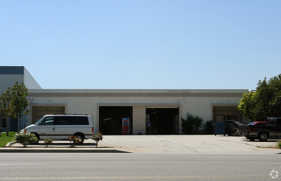 11025 Shoemaker Ave, Santa Fe Springs, CA for lease - Primary Photo - Image 1 of 6