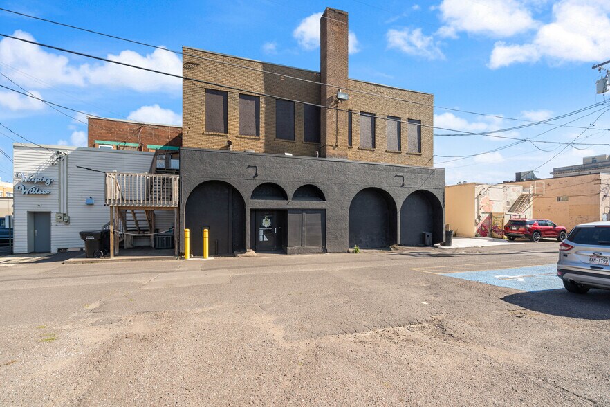 1309 Tower Ave, Superior, WI à vendre - Photo du bâtiment - Image 2 de 31