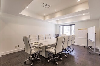 313 Datura St, West Palm Beach, FL for lease Interior Photo- Image 2 of 6