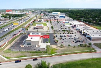 Plus de détails pour 1671 IH 35 South Hwy, New Braunfels, TX - Commerce de détail à louer