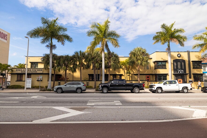 721 1st Ave N, Saint Petersburg, FL for sale - Building Photo - Image 3 of 36