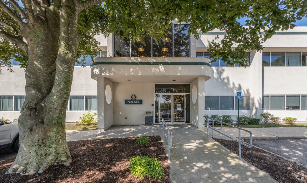 49 State Rd, Dartmouth, MA for lease - Building Photo - Image 3 of 13