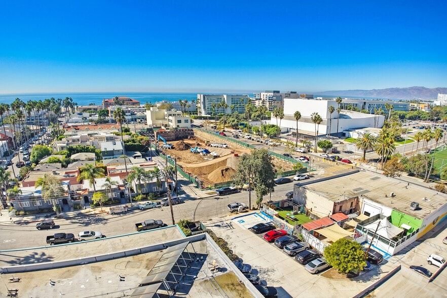 234 Pico Blvd, Santa Monica, CA for lease - Building Photo - Image 2 of 4