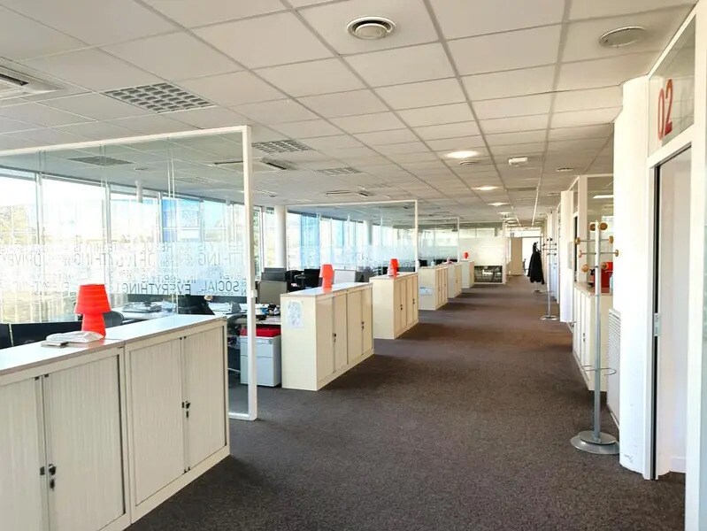 Flex in Évry-Courcouronnes for lease Interior Photo- Image 1 of 13