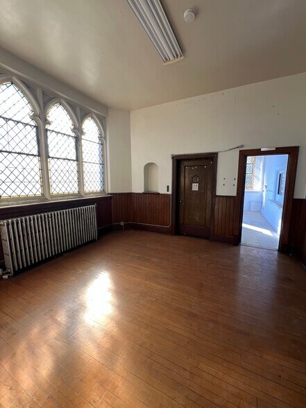 5359 Lebanon Ave, Philadelphia, PA à louer - Photo du bâtiment - Image 2 de 7