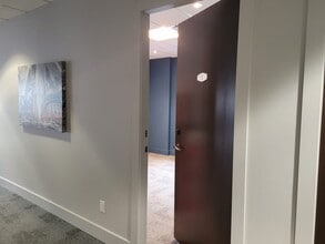 1455 Ellis St, Kelowna, BC for lease Interior Photo- Image 1 of 4