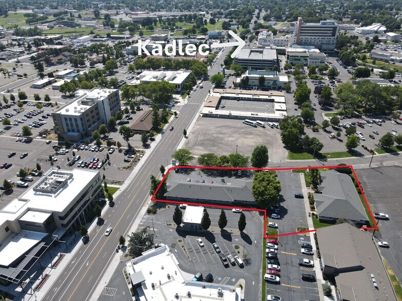 Multi Tenant Medical Office portefeuille de 2 propriétés à vendre sur LoopNet.ca - Photo du bâtiment - Image 2 de 26