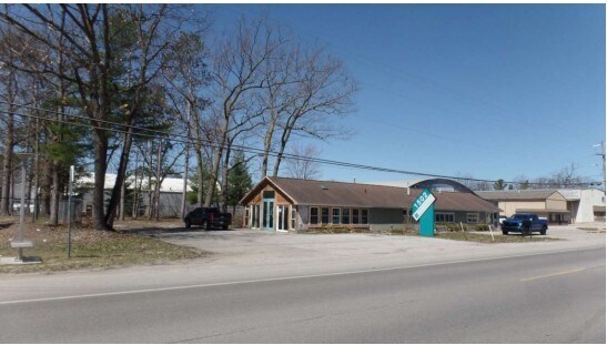 1504 Barlow St, Traverse City, MI for sale - Primary Photo - Image 1 of 3
