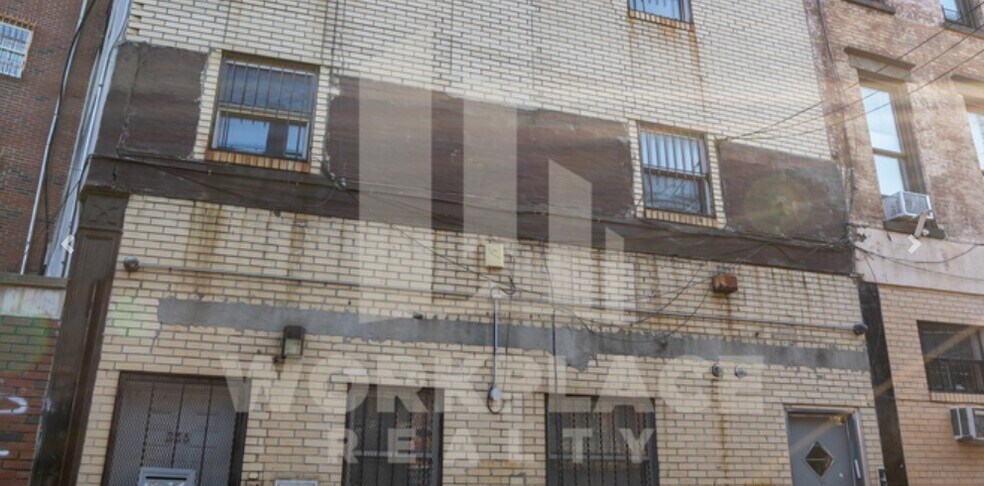 364-366 Broadway, Brooklyn, NY à louer - Photo principale - Image 1 de 7