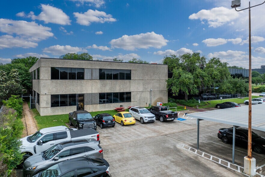 3535 Briarpark Dr, Houston, TX à vendre - Photo du bâtiment - Image 3 de 5