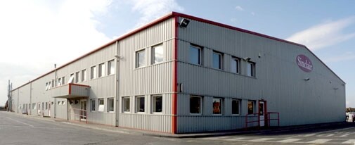 Albion Works portefeuille de 3 propriétés à vendre sur LoopNet.ca - Photo du bâtiment - Image 1 de 6