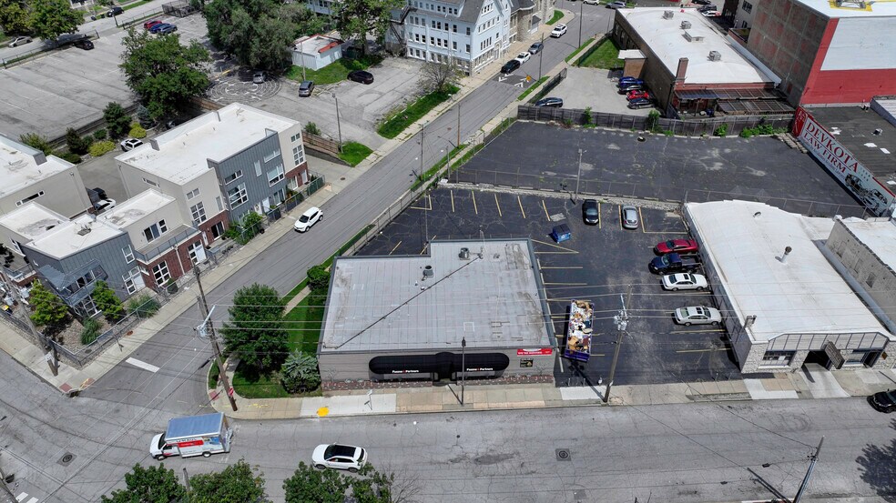 4003 Pennsylvania Ave, Kansas City, MO à vendre - Photo du bâtiment - Image 2 de 48