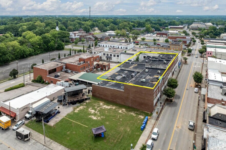 209-227 S Main St, Lancaster, SC à vendre - Photo du bâtiment - Image 2 de 6