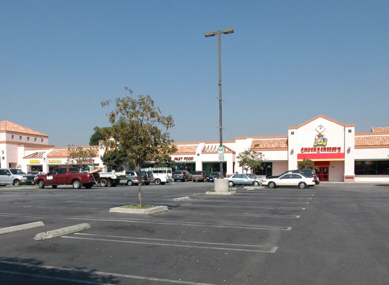 10927-10961 Firestone Blvd, Norwalk, CA à louer - Photo du bâtiment - Image 2 de 4