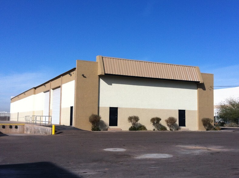 202 S 69th Ave, Phoenix, AZ for sale - Primary Photo - Image 1 of 5