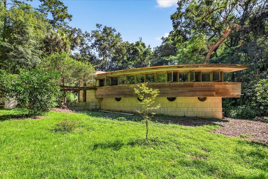 3117 Okeeheepkee Rd, Tallahassee, FL à vendre - Photo du bâtiment - Image 2 de 9