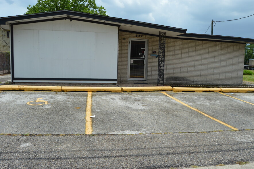 922 Main St, Pasadena, TX for sale - Building Photo - Image 1 of 7