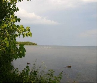 Plus de détails pour 901 39th Ave, Menominee, MI - Terrain à vendre