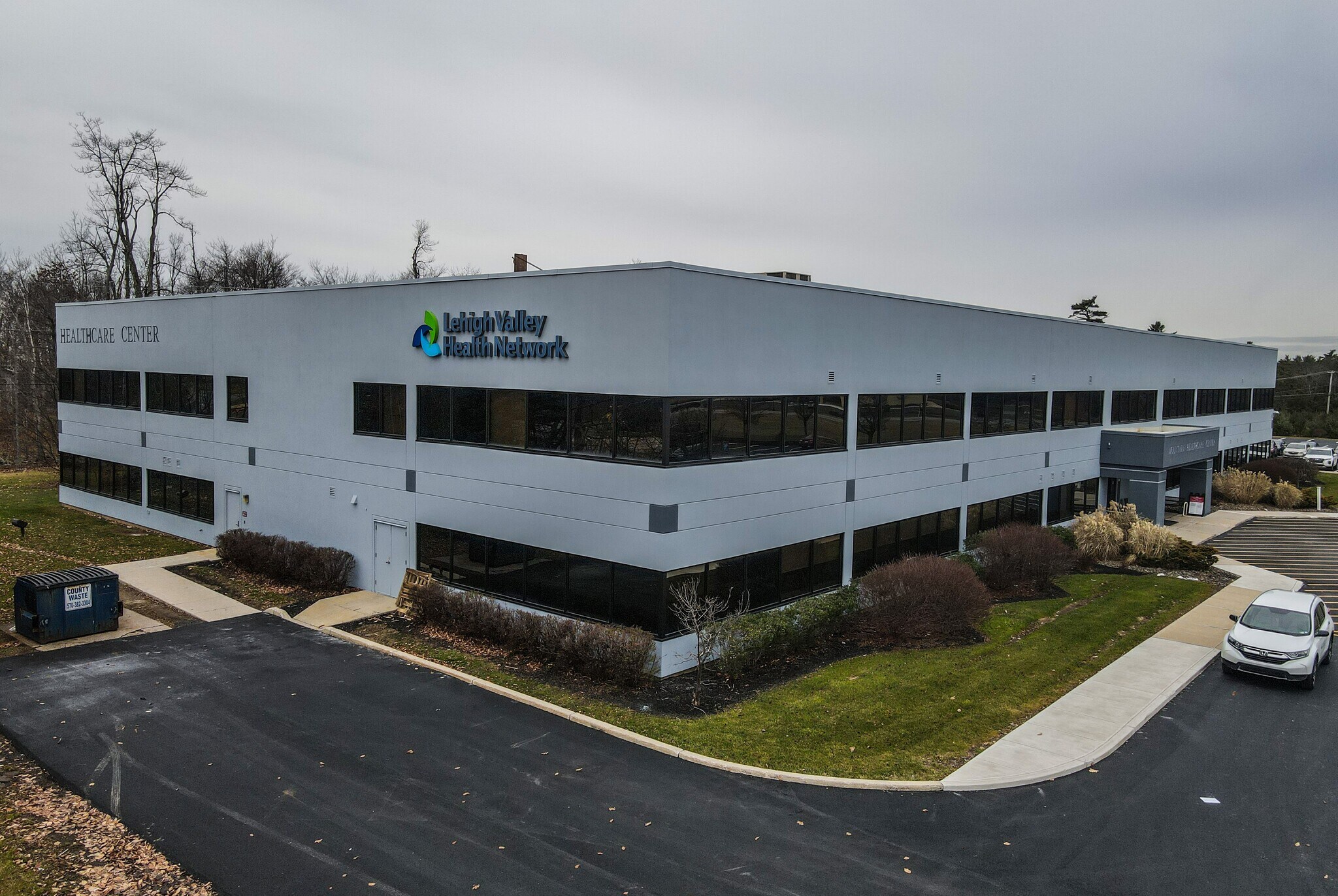 100 Community Dr, Tobyhanna, PA à vendre Photo du bâtiment- Image 1 de 8