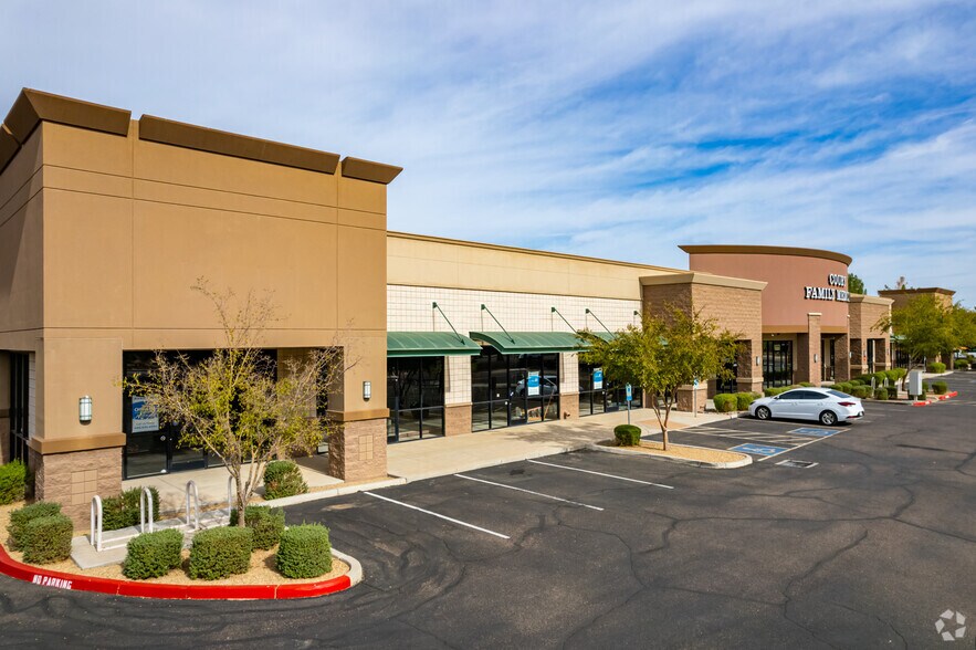 1520 W Guadalupe Rd, Gilbert, AZ for lease - Building Photo - Image 1 of 7