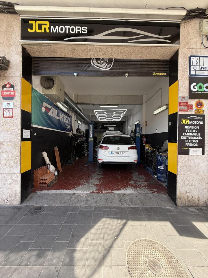 Retail in Castelldefels, Barcelona for lease Interior Photo- Image 1 of 10