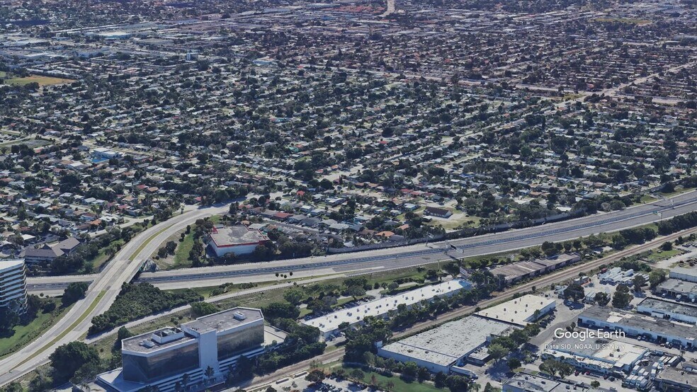 5801-5821 N Andrews Way, Fort Lauderdale, FL à louer - Vidéo sur l’inscription commerciale - Image 2 de 17