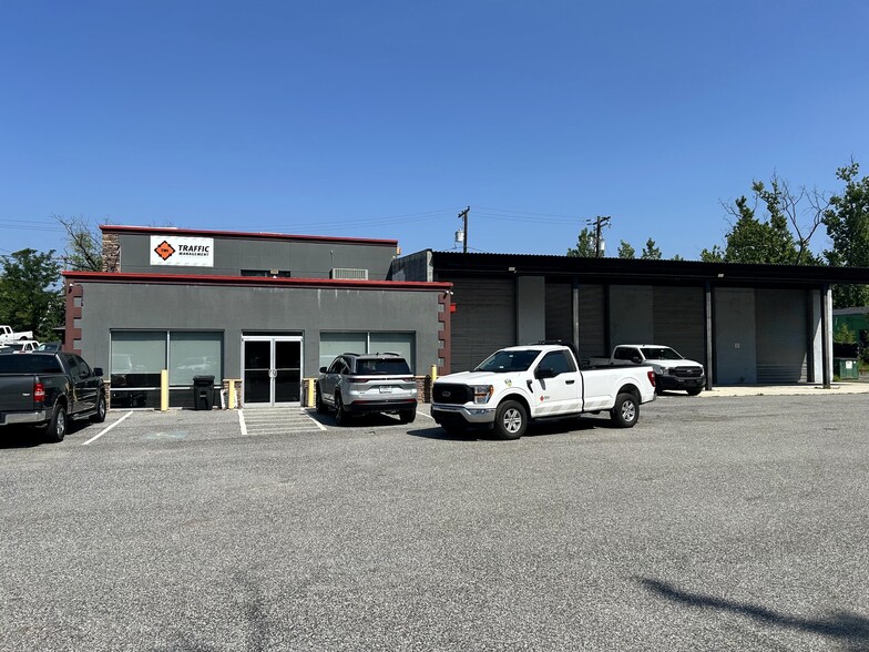 7900 Pulaski Hwy, Rosedale, MD for lease - Building Photo - Image 3 of 24