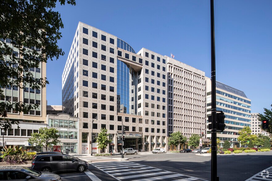 1130 Connecticut Ave NW, Washington, DC à louer - Photo du bâtiment - Image 2 de 9
