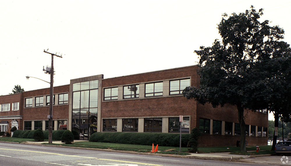 370 Old Country Rd, Garden City, NY for sale Building Photo- Image 1 of 30