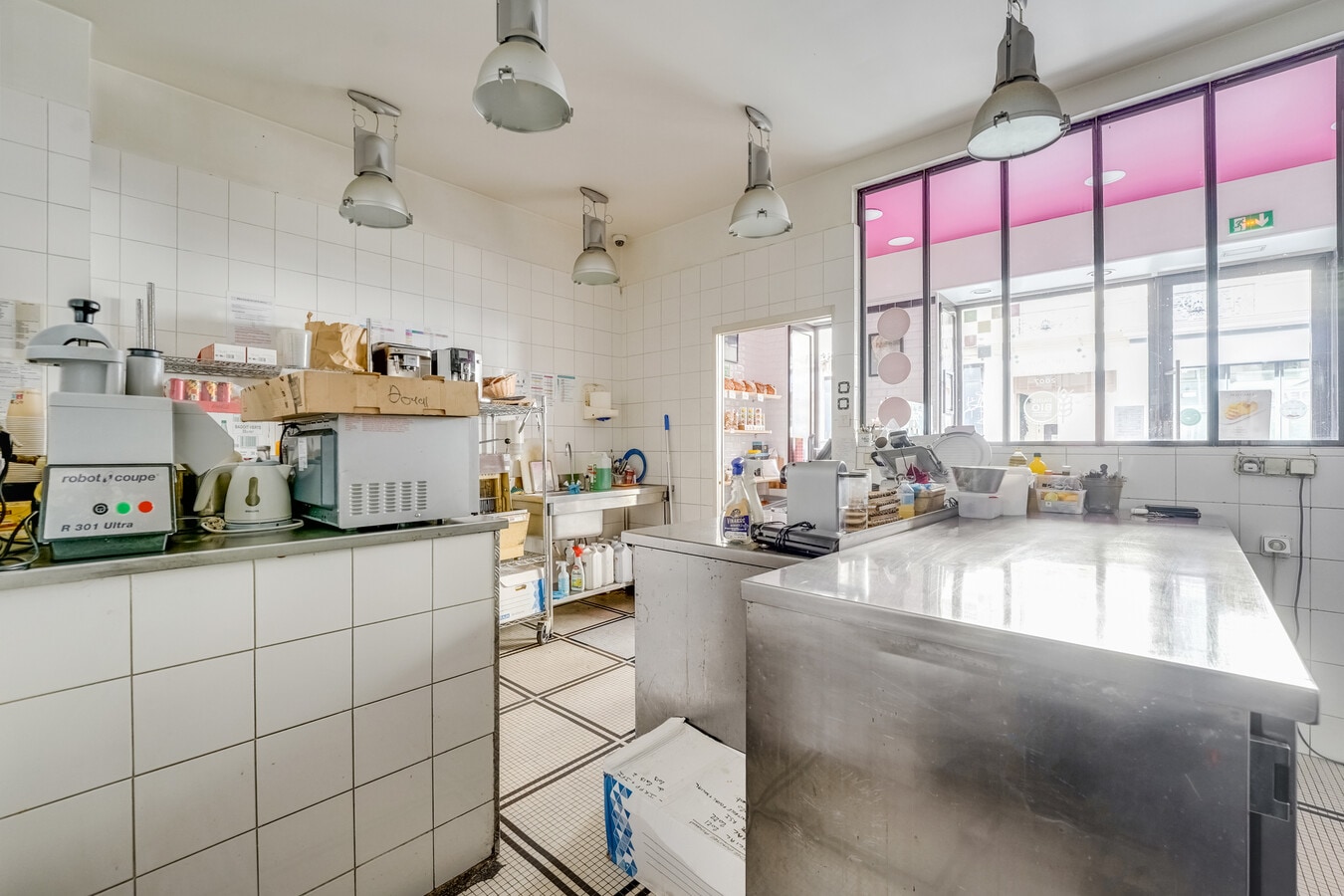 45 Rue De Douai, Paris, PAR 75009 - Unit 110 -  - Interior Photo - Image 2 of 5
