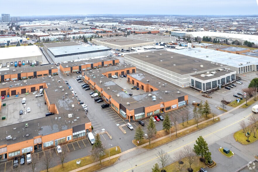 60 Pippin Rd, Vaughan, ON à louer - Aérien - Image 2 de 3
