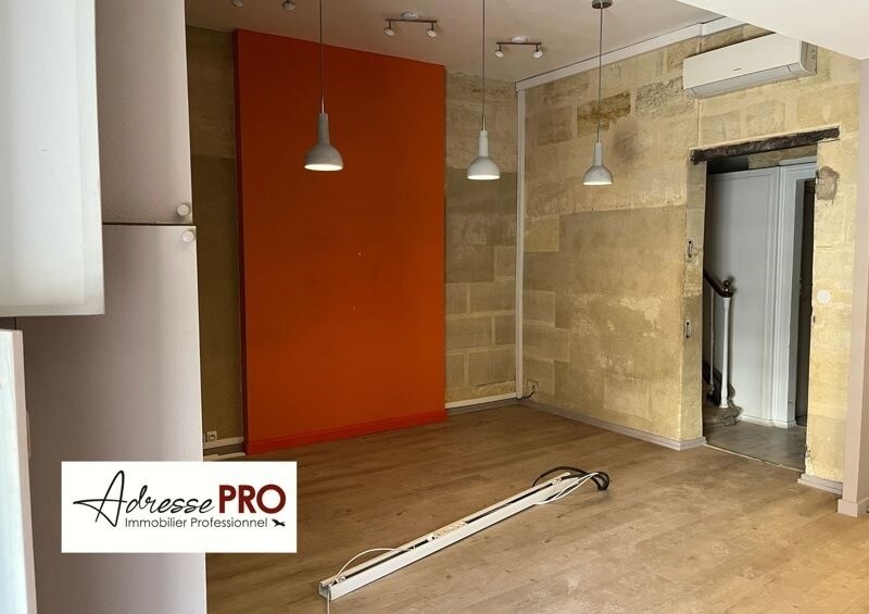 Retail in Bordeaux for lease - Interior Photo - Image 1 of 3