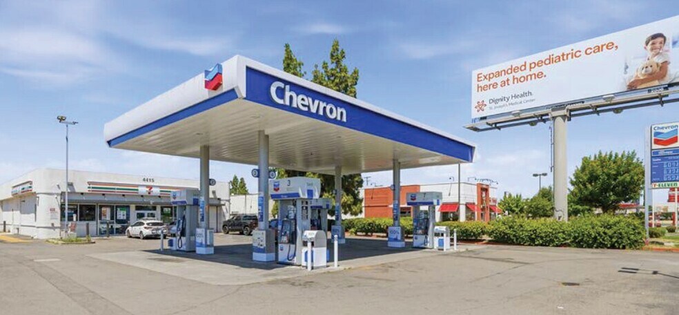 7-Eleven & Express Car Wash Sale portefeuille de 2 propriétés à vendre sur LoopNet.ca - Photo du bâtiment - Image 3 de 3