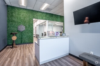 4100 Jurupa St, Ontario, CA à louer Hall d’entrée- Image 1 de 8