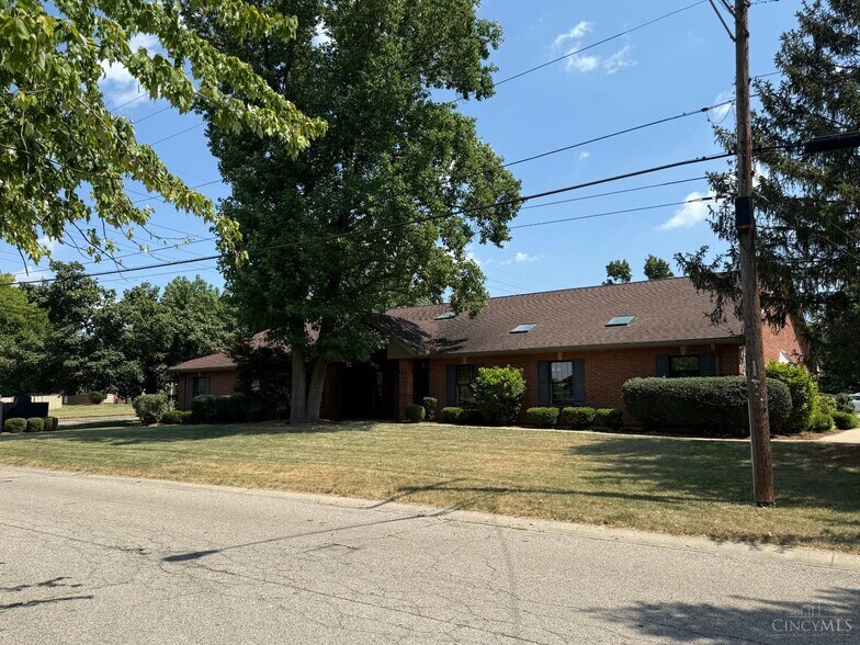 4102 Roosevelt Blvd, Middletown, OH à louer - Photo du bâtiment - Image 2 de 8