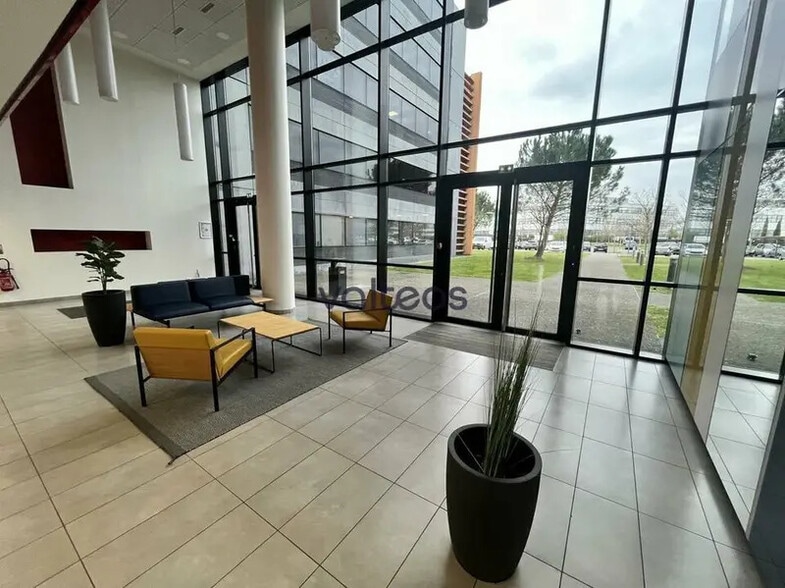13 Rue Marie Louise Dissard, Toulouse for lease - Lobby - Image 1 of 8