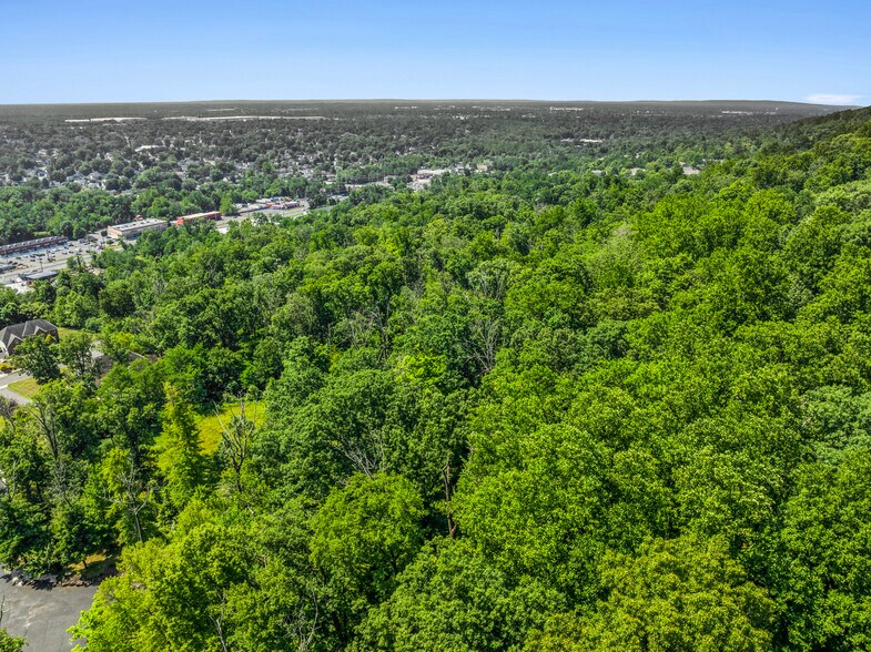 Brandywine Rise, Green Brook, NJ à vendre - Photo du bâtiment - Image 2 de 14