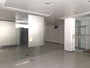 Commerce de détail dans Sevilla, Sevilla à louer Photo intérieure- Image 1 de 5