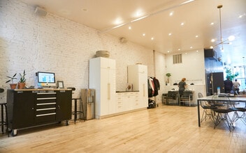 111 W 17th St, New York, NY for lease Interior Photo- Image 2 of 8