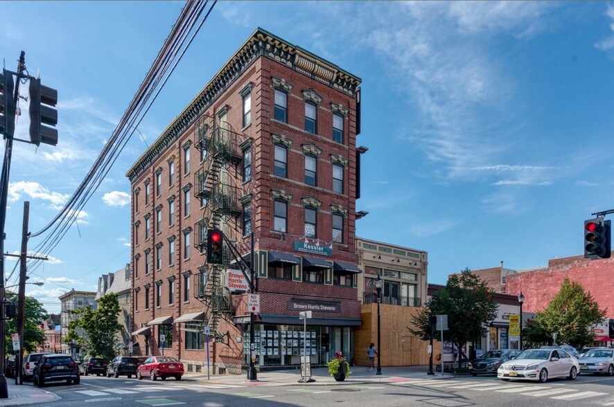 200 Washington St, Hoboken, NJ for lease - Building Photo - Image 1 of 1