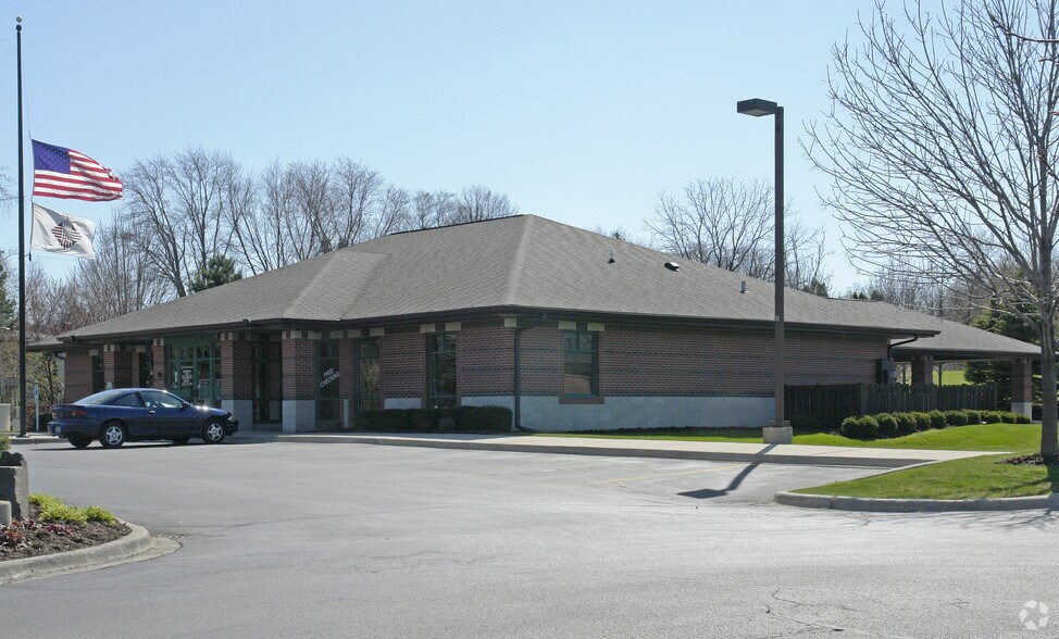 170 N Il Route 31, Crystal Lake, IL à louer - Photo principale - Image 1 de 8