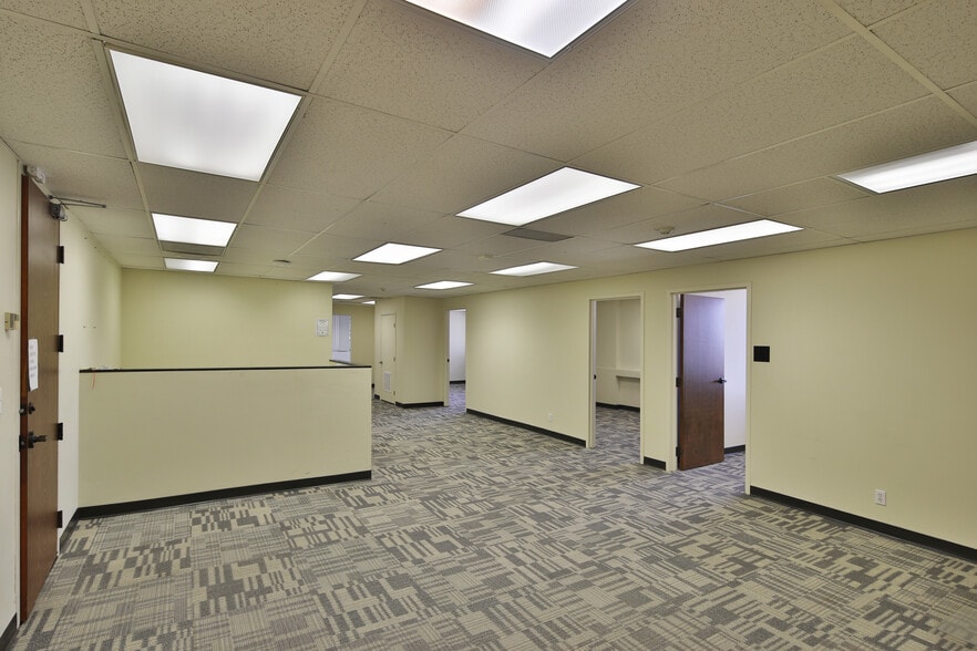 2500 E Colorado Blvd, Pasadena, CA for sale - Building Photo - Image 2 of 6