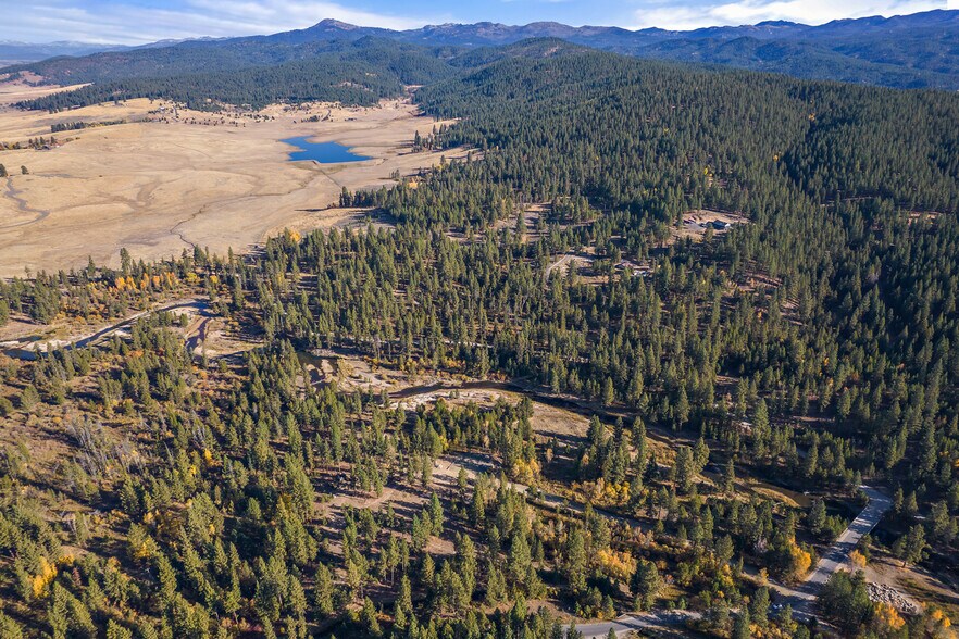 597 Gold Fork rd, Donnelly, ID à vendre - Aérien - Image 2 de 7