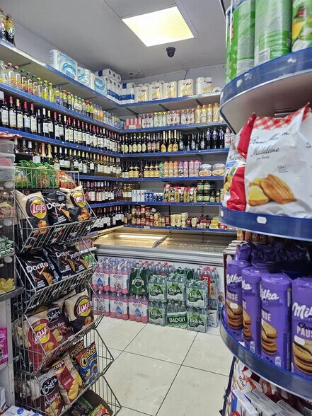 Commerce de détail dans Paris à vendre - Photo intérieure - Image 2 de 2