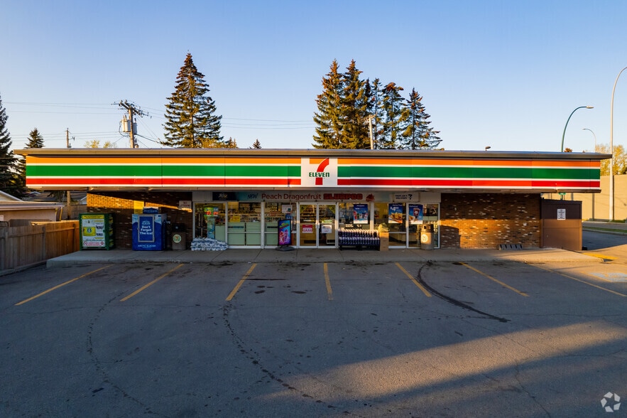 4615 Valiant Dr, Calgary, AB for sale - Primary Photo - Image 1 of 7